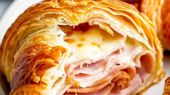 Baked Ham and Cheese Croissants